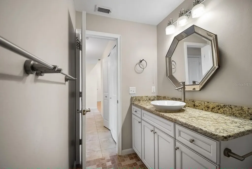 16 Escondido Circle Altamonte Springs FL 32701