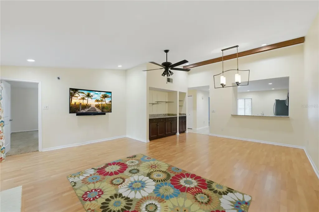 16 Escondido Circle Altamonte Springs FL 32701