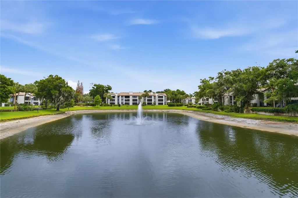 16 Escondido Circle Altamonte Springs FL 32701