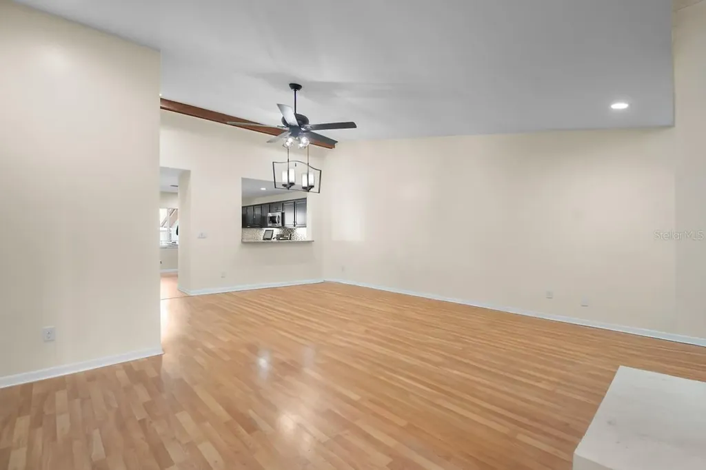 16 Escondido Circle Altamonte Springs FL 32701