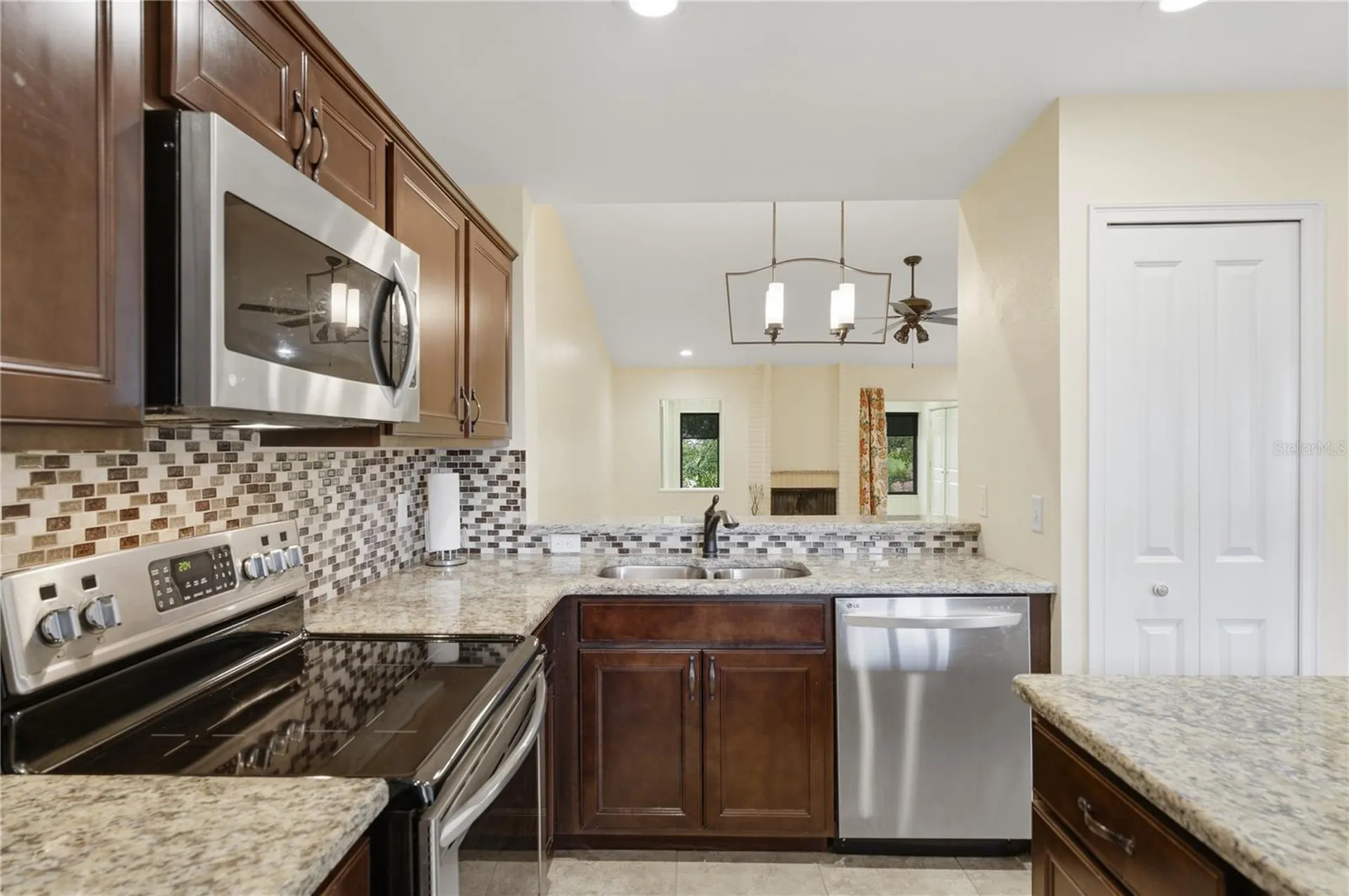 16 Escondido Circle Altamonte Springs FL 32701