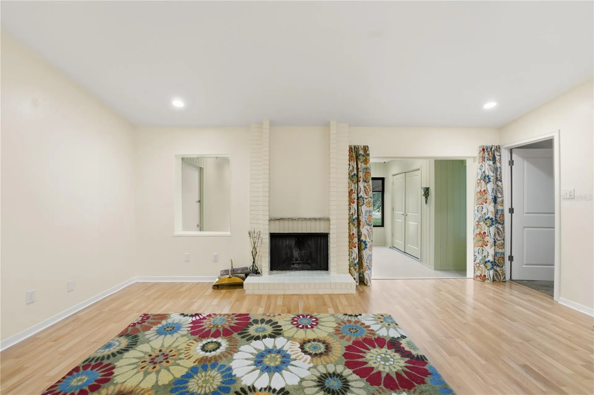 16 Escondido Circle Altamonte Springs FL 32701