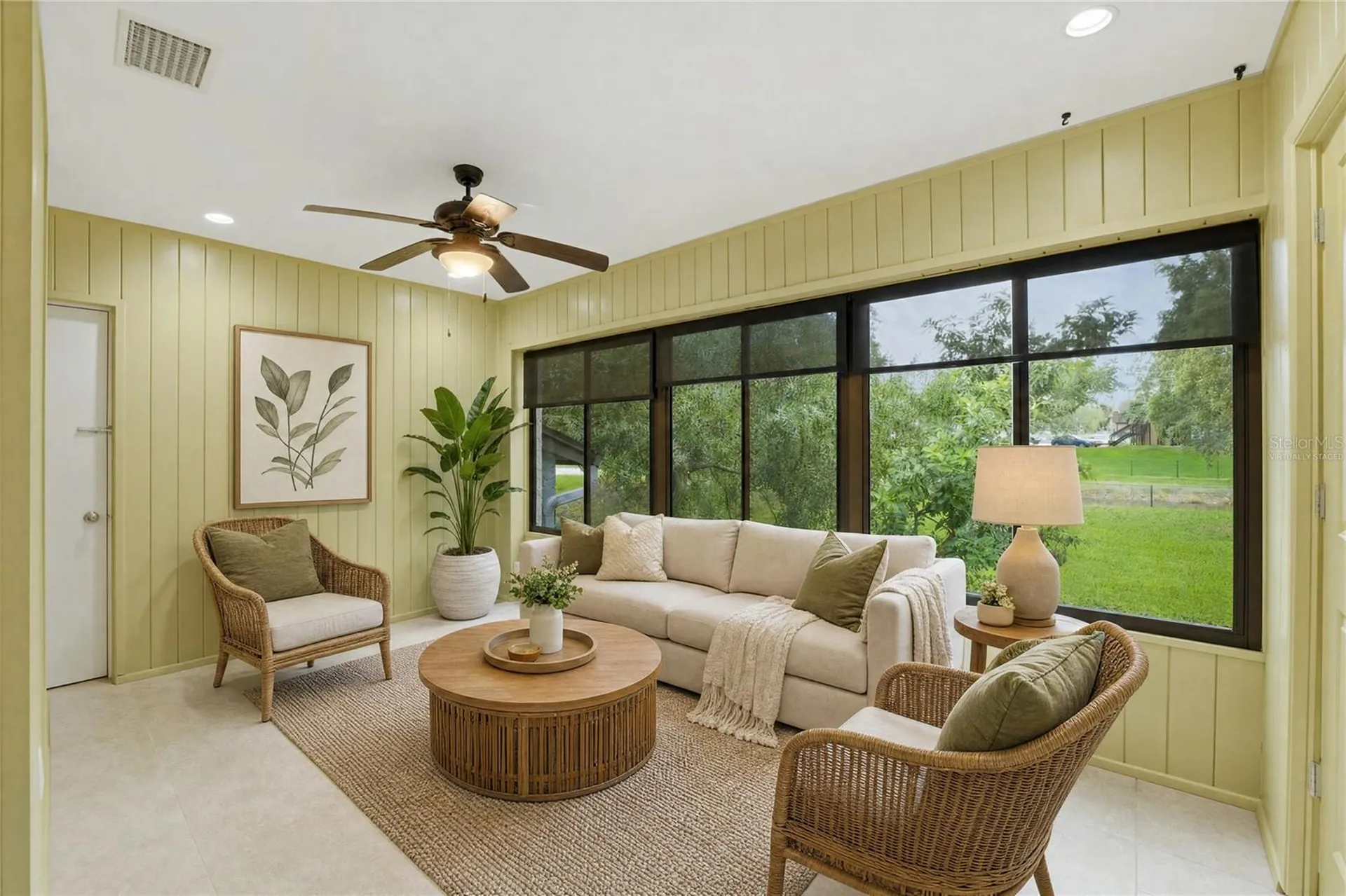 16 Escondido Circle Altamonte Springs FL 32701
