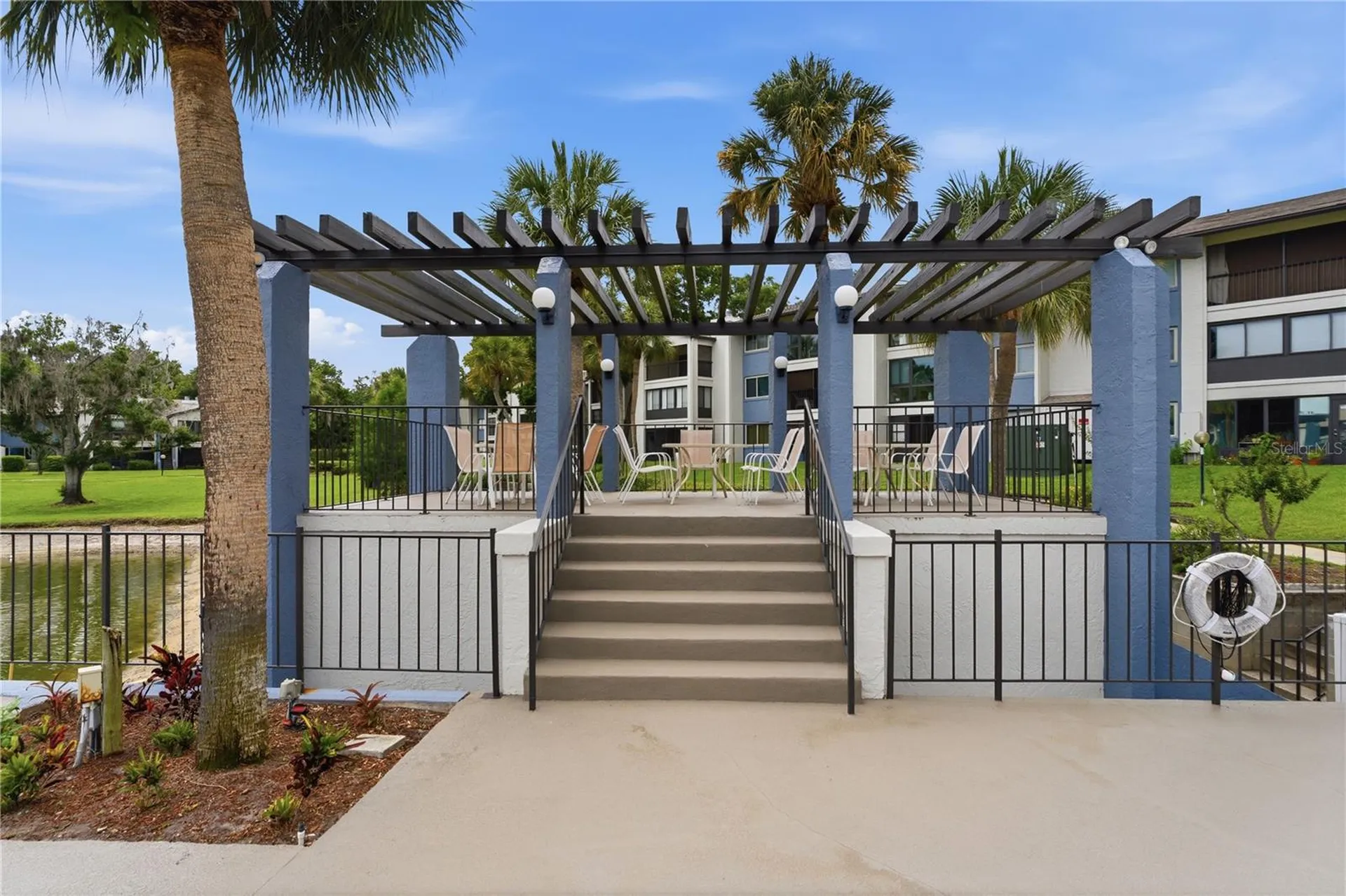 16 Escondido Circle Altamonte Springs FL 32701