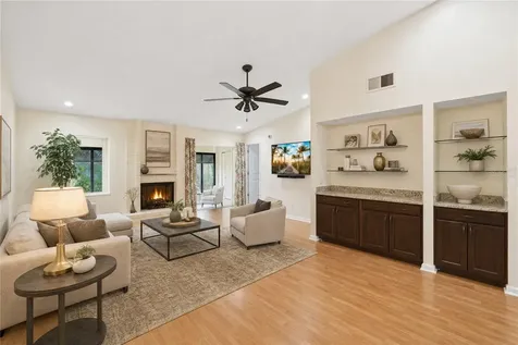 16 Escondido Circle Altamonte Springs FL 32701