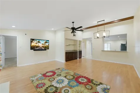 16 Escondido Circle Altamonte Springs FL 32701