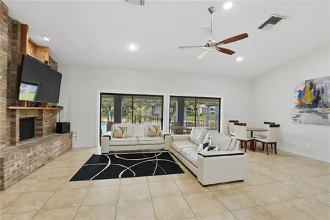 16 Escondido Circle Altamonte Springs FL 32701