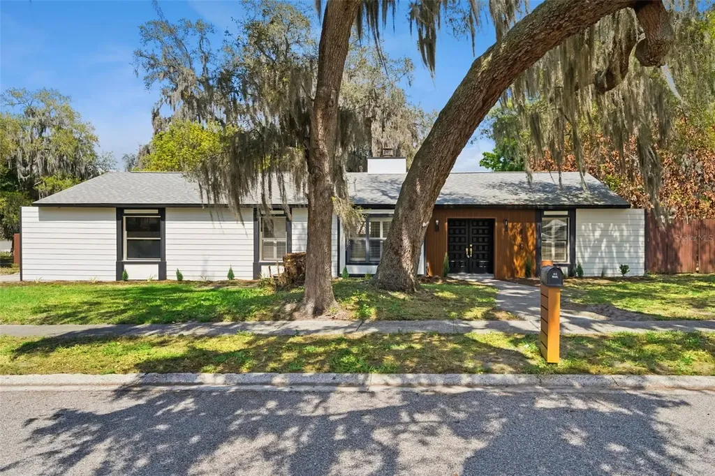 418 E Lakeshore Drive Ocoee FL 34761