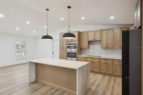 418 E Lakeshore Drive Ocoee FL 34761