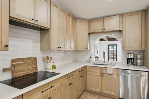 418 E Lakeshore Drive Ocoee FL 34761