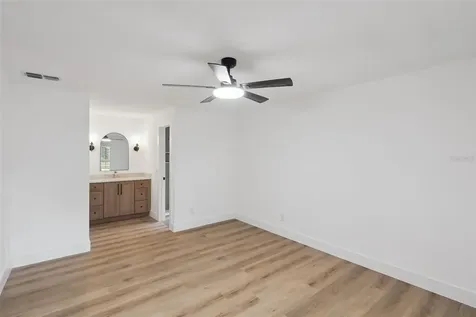 418 E Lakeshore Drive Ocoee FL 34761
