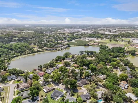418 E Lakeshore Drive Ocoee FL 34761