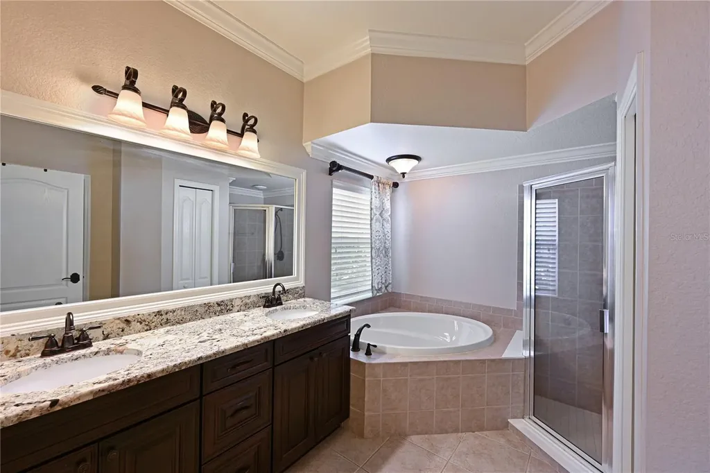 210 Winding River Trail Bradenton FL 34212