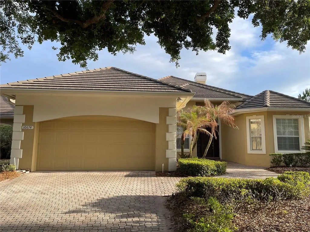 10674 Woodchase Circle Orlando FL 32836