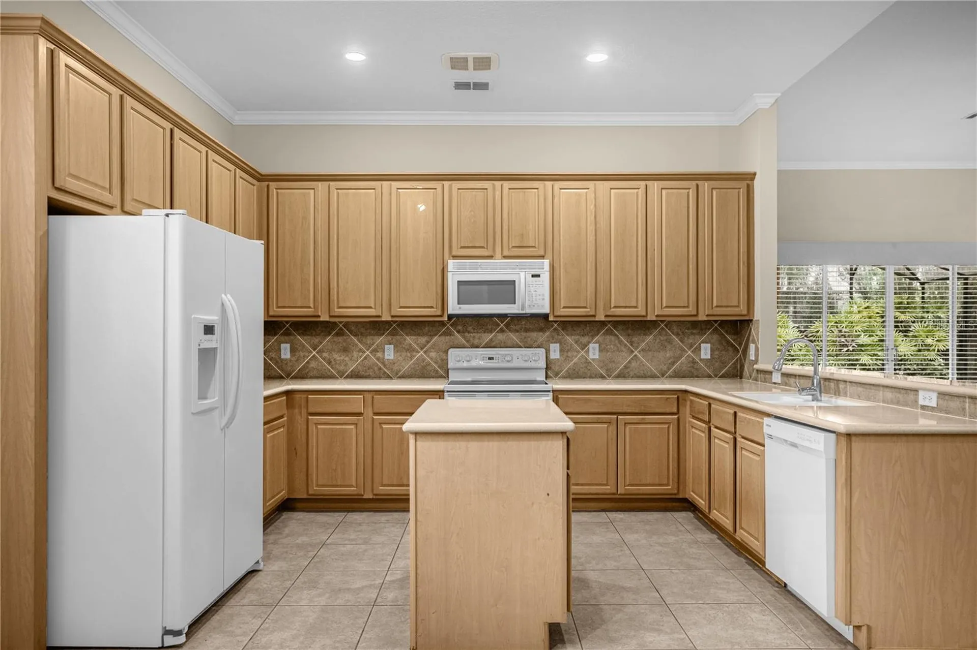 10674 Woodchase Circle Orlando FL 32836