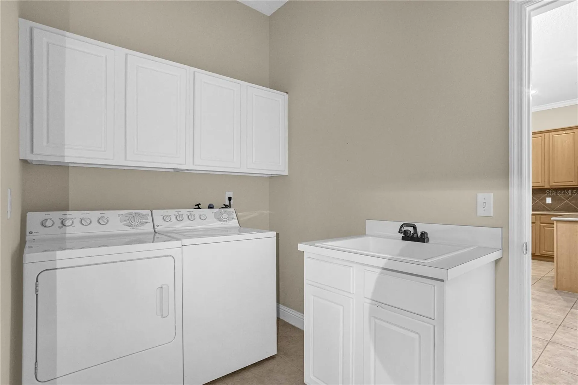 10674 Woodchase Circle Orlando FL 32836