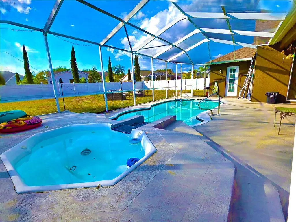 7927 Roundelay Drive New Port Richey FL 34654
