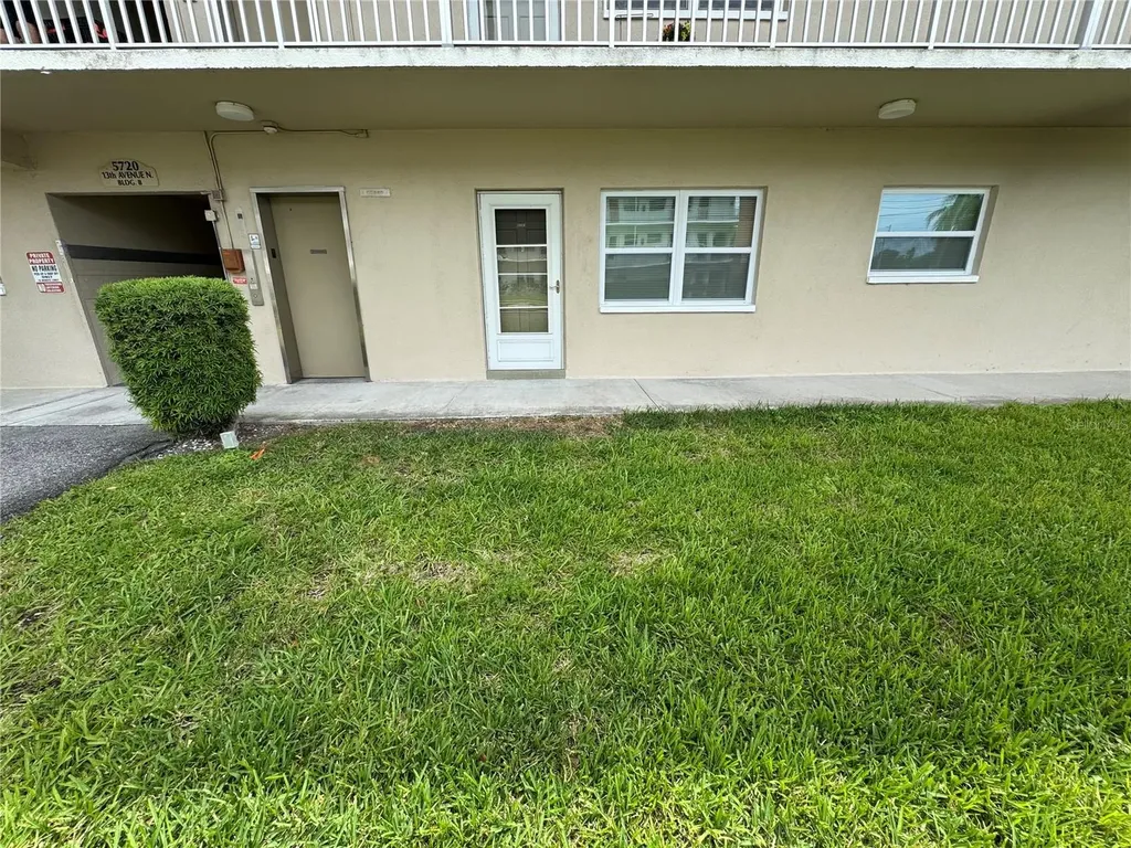 5720 13th Avenue N St Petersburg FL 33710