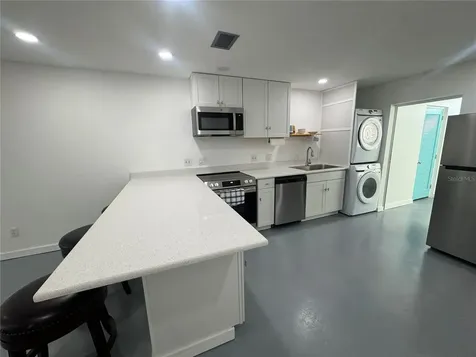 5720 13th Avenue N St Petersburg FL 33710