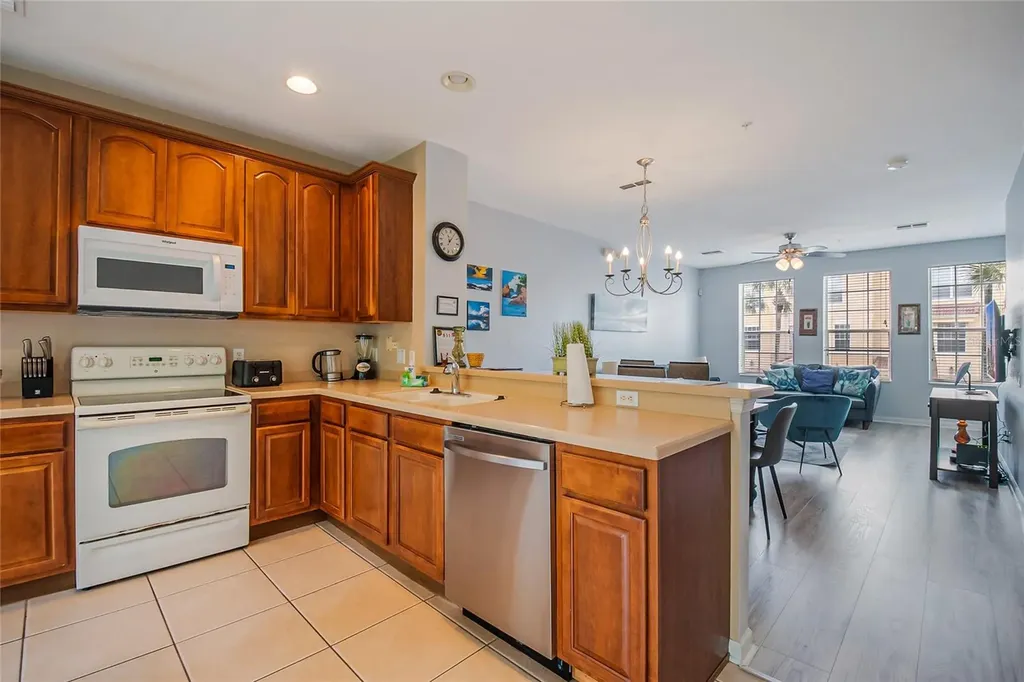 5002 Tideview Circle Orlando FL 32819