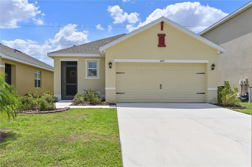 4919 Wedgeleaf Way Palmetto FL 34221