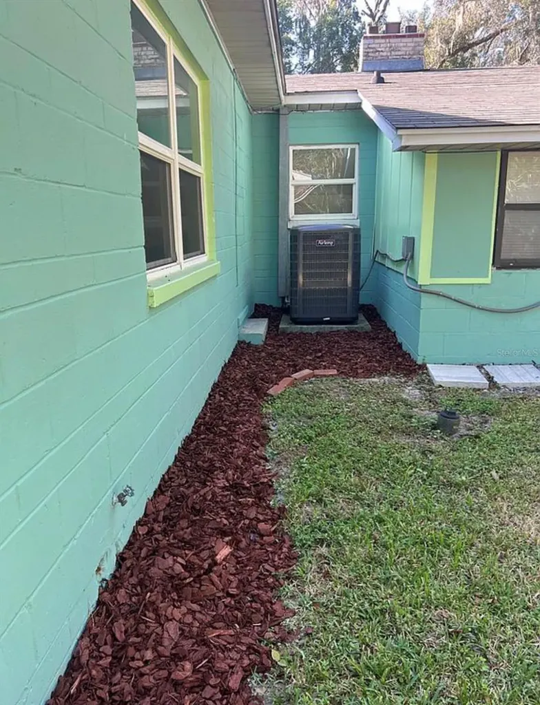 2131 NE 3rd Street Ocala FL 34470