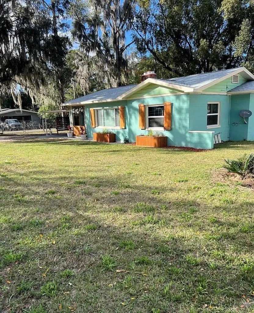 2131 NE 3rd Street Ocala FL 34470
