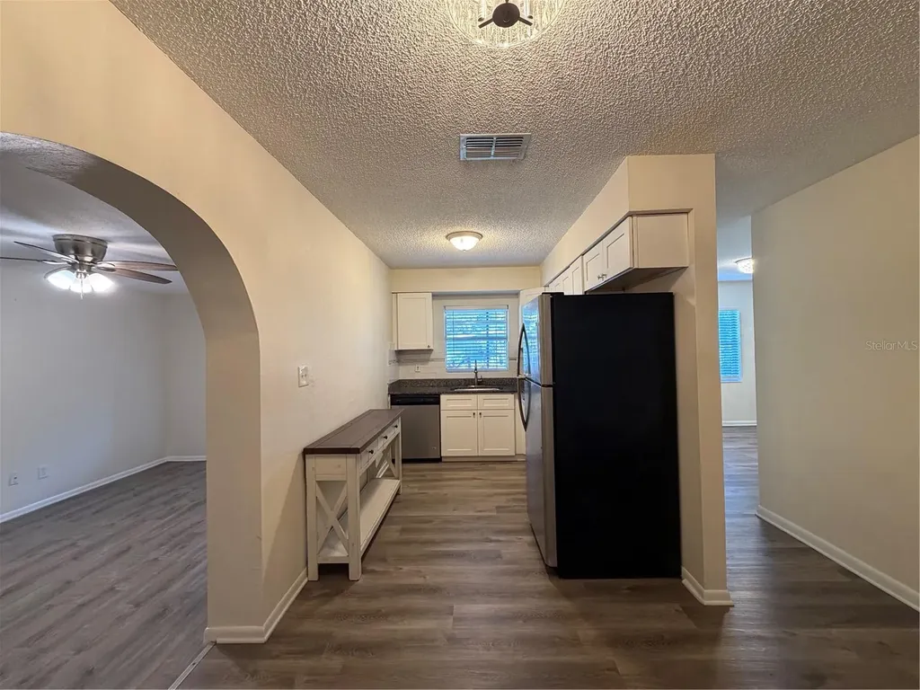1740 W Walnut Street Tampa FL 33607