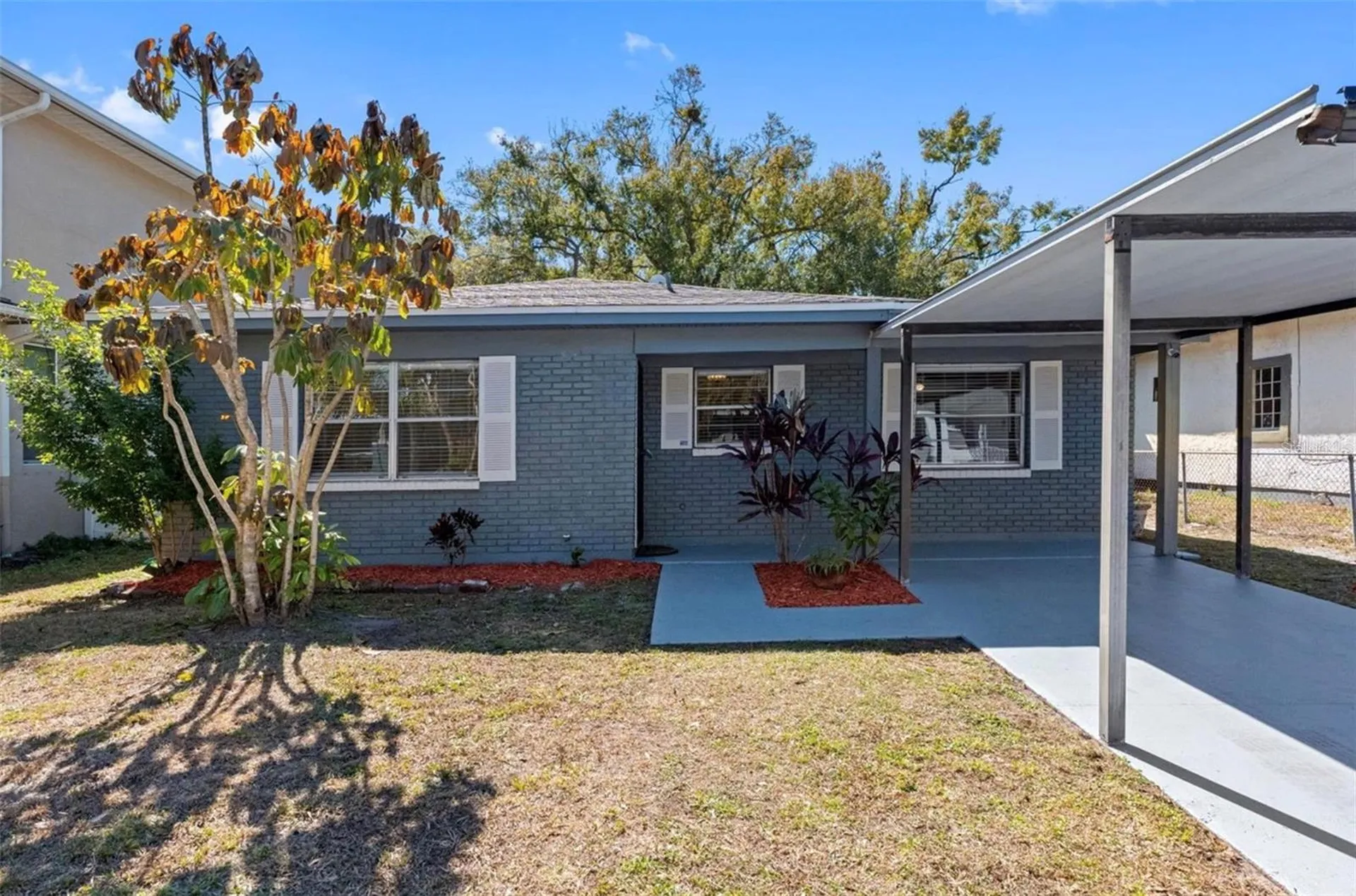1740 W Walnut Street Tampa FL 33607