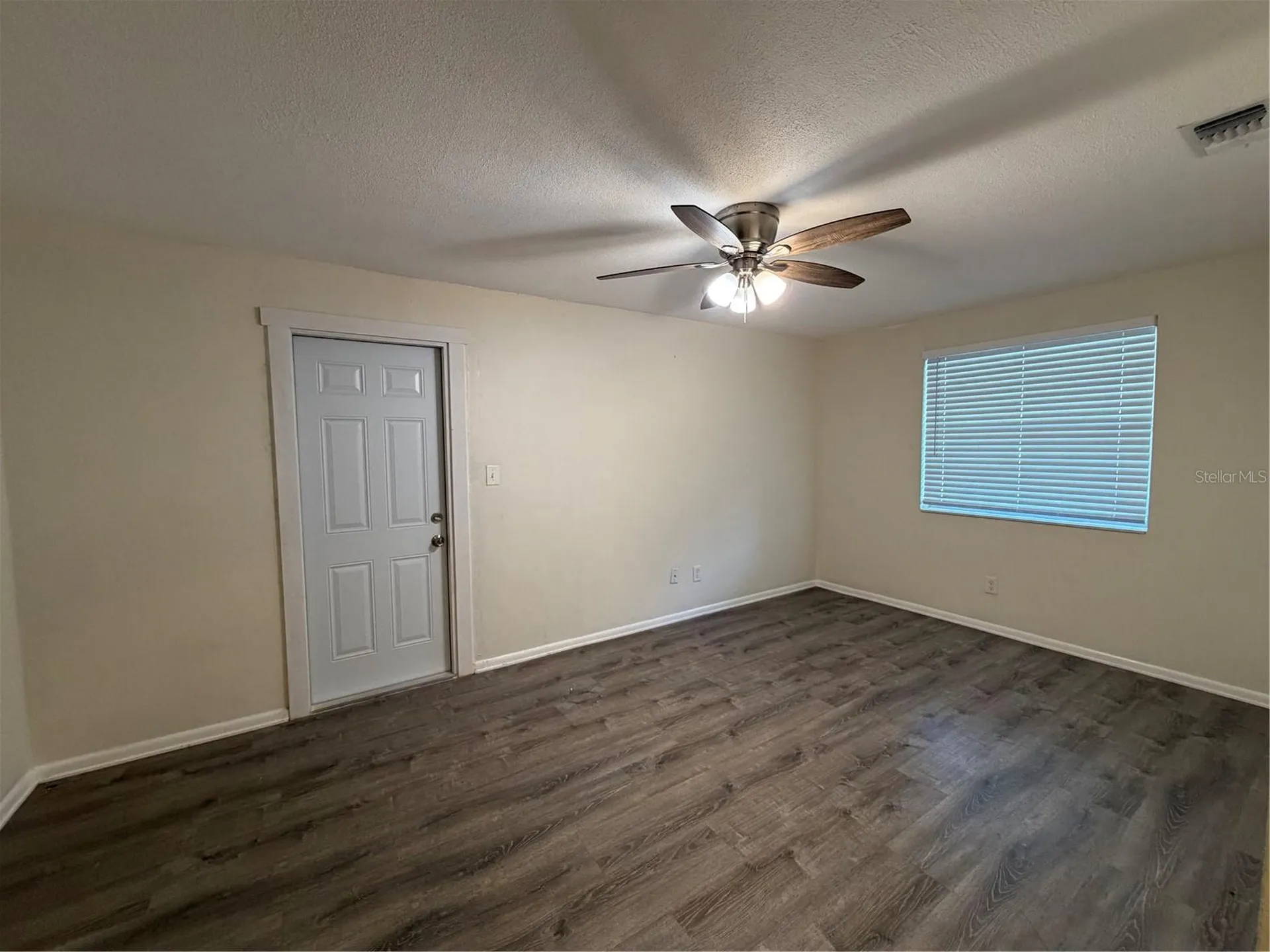 1740 W Walnut Street Tampa FL 33607