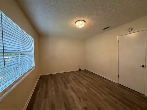 1740 W Walnut Street Tampa FL 33607