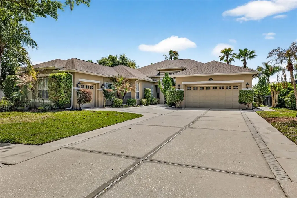 5905 Cherry Oak Drive Valrico FL 33596