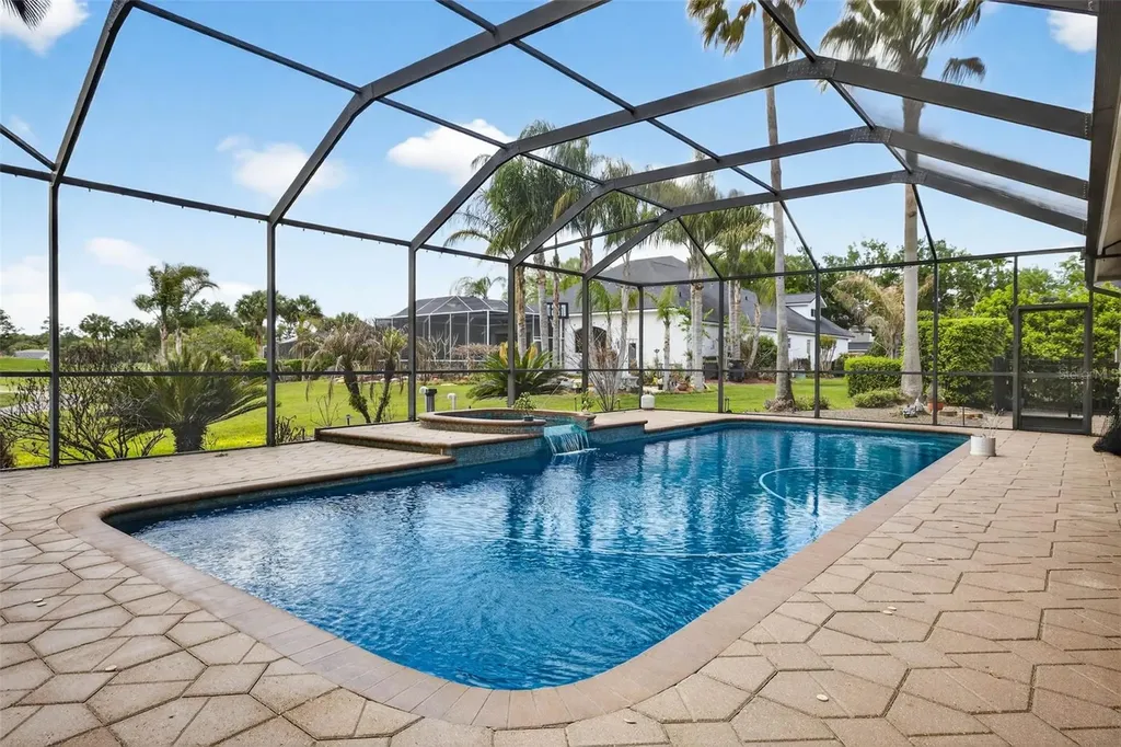 5905 Cherry Oak Drive Valrico FL 33596