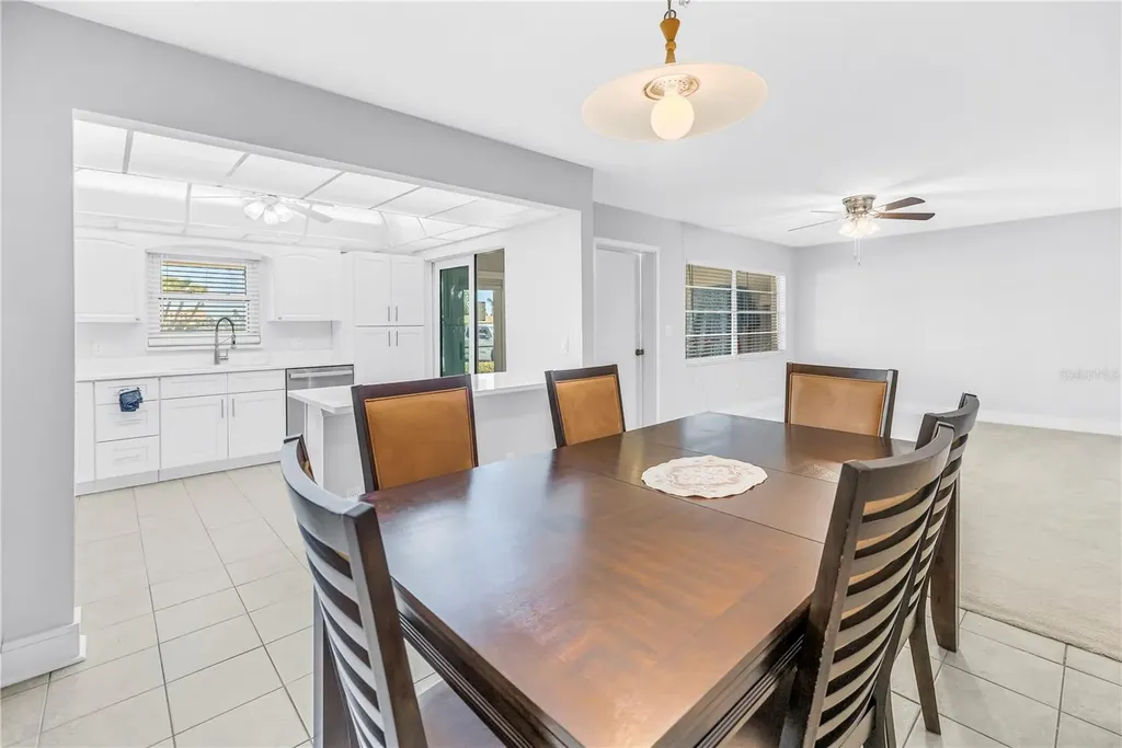4700 Cove Circle St Petersburg FL 33708