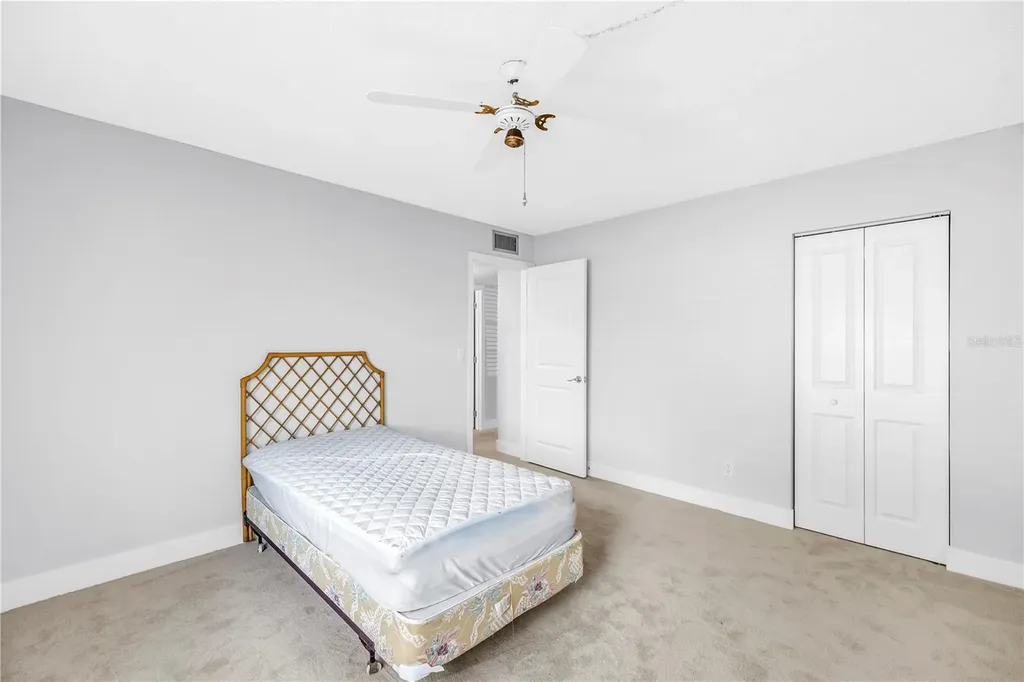 4700 Cove Circle St Petersburg FL 33708