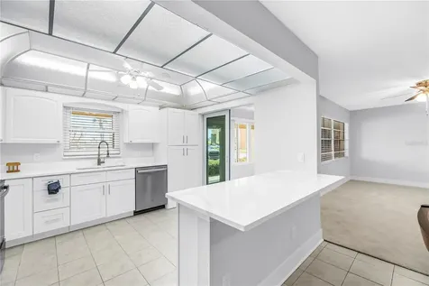4700 Cove Circle St Petersburg FL 33708
