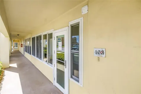 4700 Cove Circle St Petersburg FL 33708