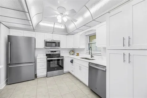 4700 Cove Circle St Petersburg FL 33708