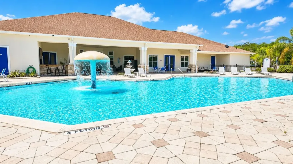 2543 Old Kent Circle Kissimmee FL 34758