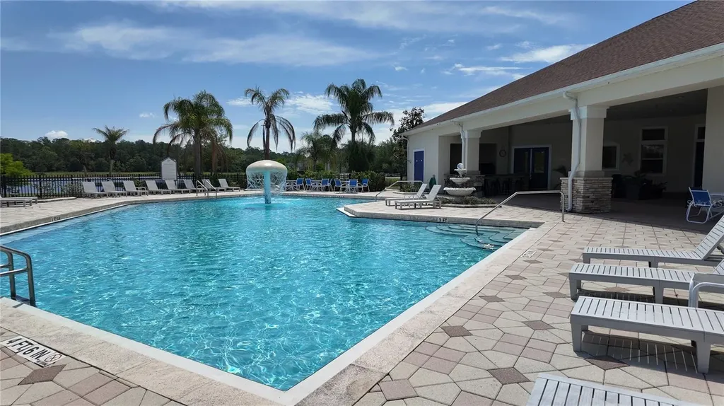 2543 Old Kent Circle Kissimmee FL 34758