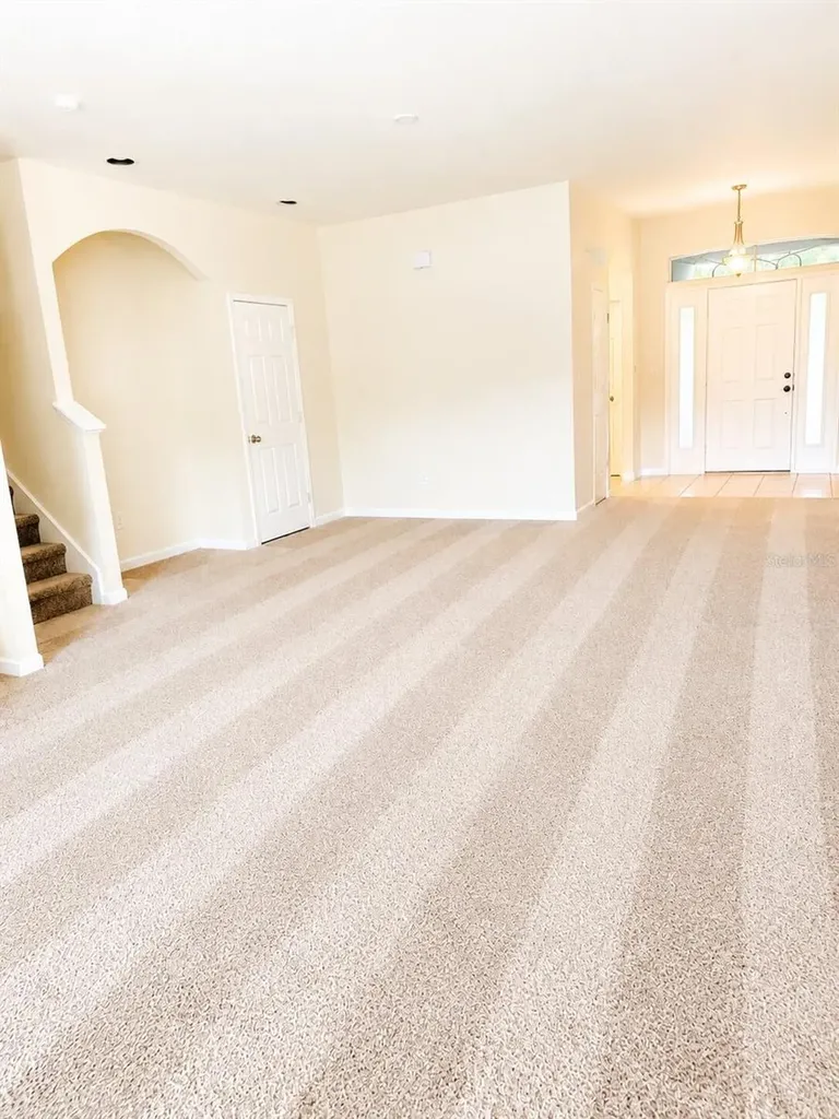 2543 Old Kent Circle Kissimmee FL 34758