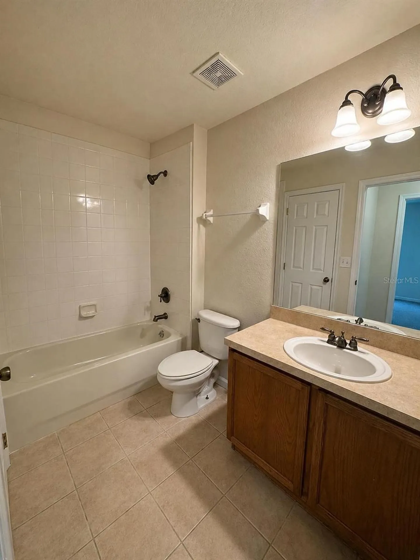2543 Old Kent Circle Kissimmee FL 34758