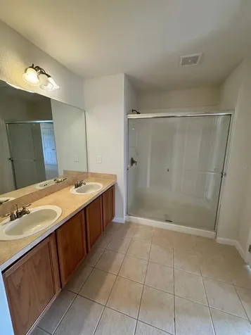 2543 Old Kent Circle Kissimmee FL 34758