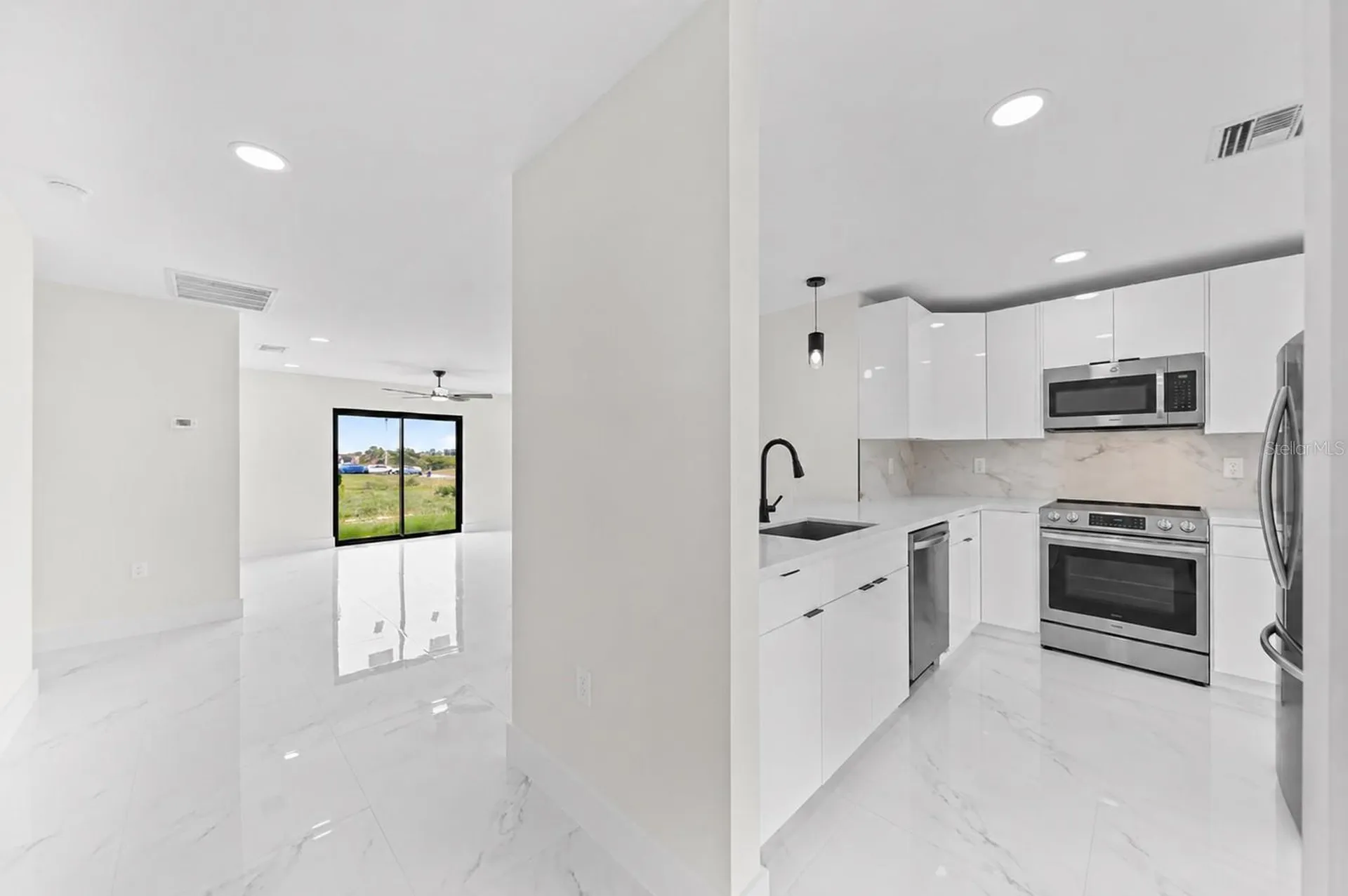 2507 E 15th Street Lehigh Acres FL 33972