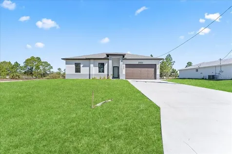 2507 E 15th Street Lehigh Acres FL 33972