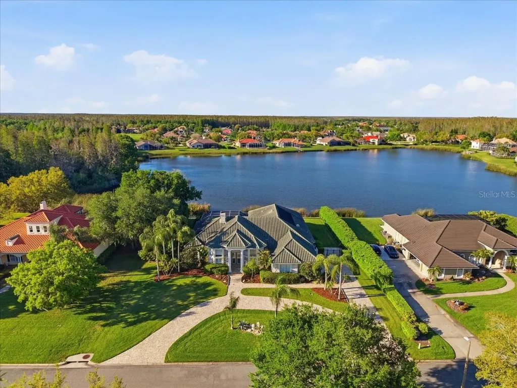 18634 Avenue Capri Lutz FL 33558