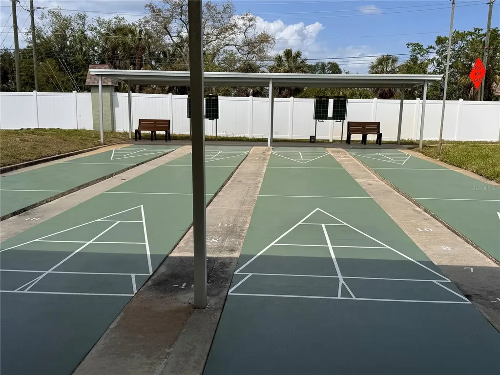 1250 S Pinellas Avenue Tarpon Springs FL 34689
