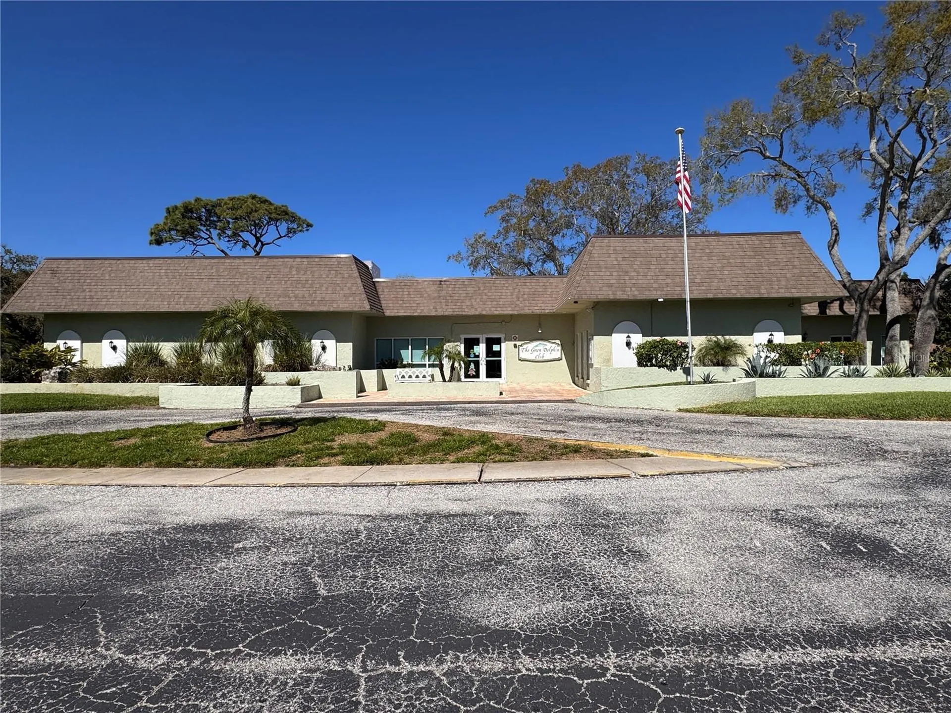 1250 S Pinellas Avenue Tarpon Springs FL 34689