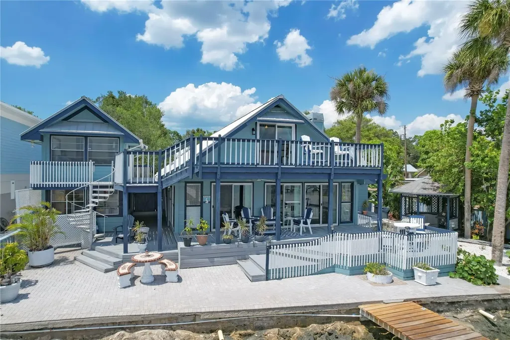 1817 4th Street W Palmetto FL 34221