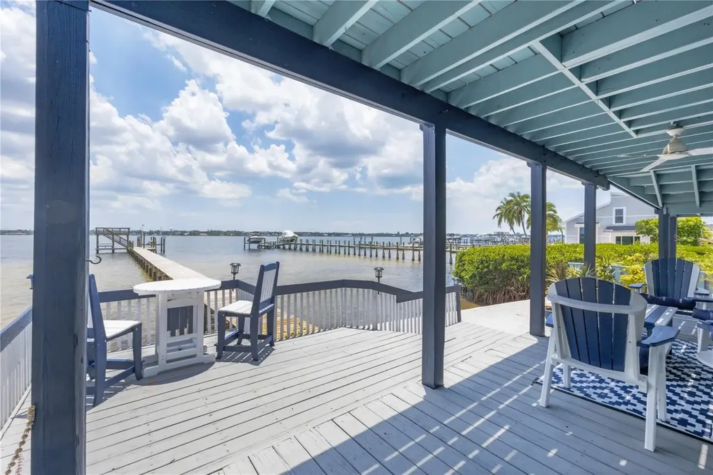 1817 4th Street W Palmetto FL 34221